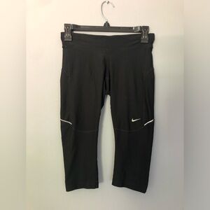 Nike Dri-Fit Size XS Black Cropped Running Leggings